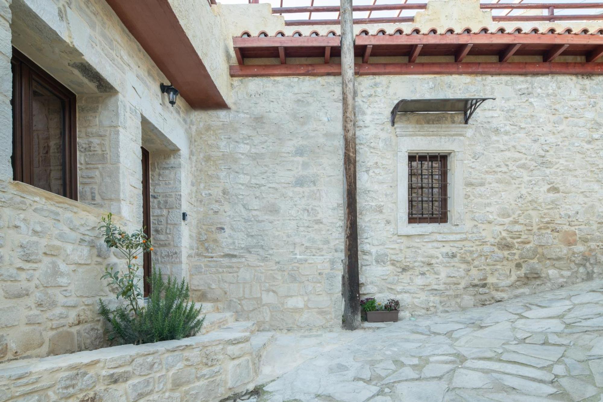 Draganigo Luxury Stone Houses 40 Min From Matala Ano Moulia Екстериор снимка