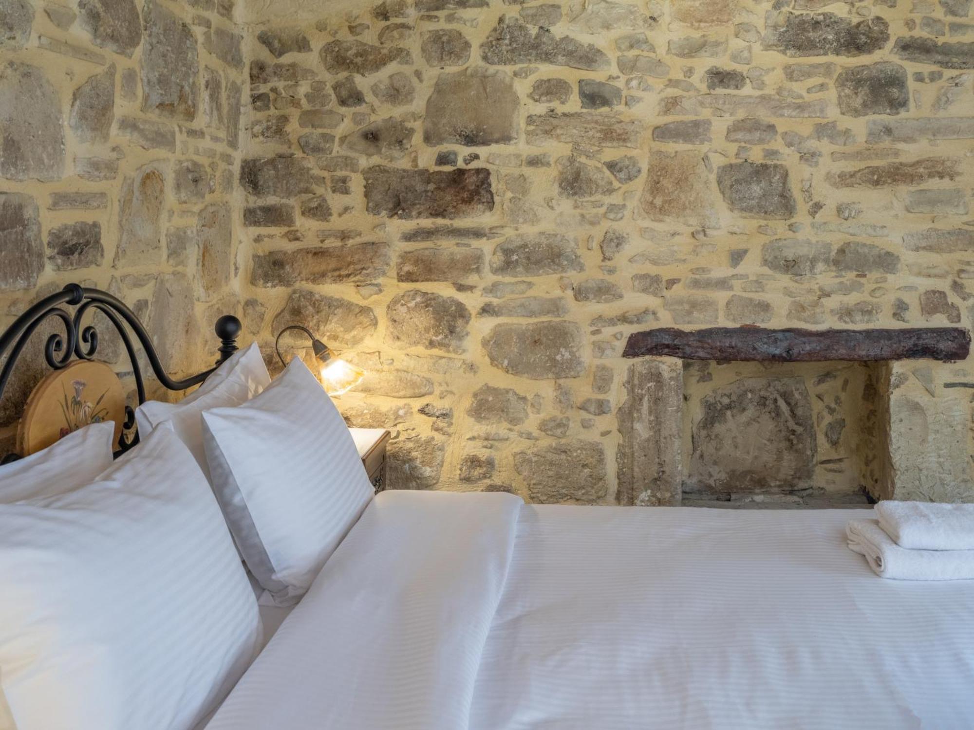 Draganigo Luxury Stone Houses 40 Min From Matala Ano Moulia Екстериор снимка